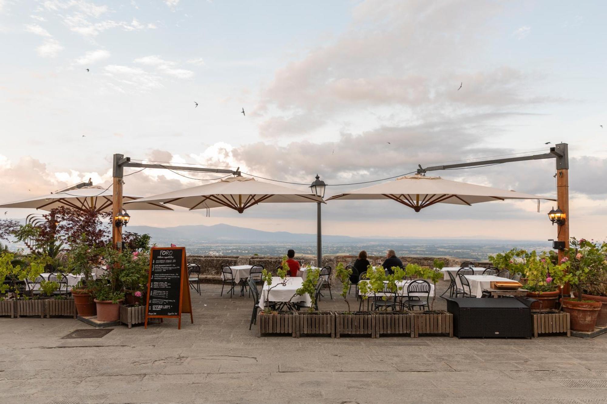 מלון צ'יביטלה אין ואל די קיאנה Foro Osteria Imperfetta מראה חיצוני תמונה